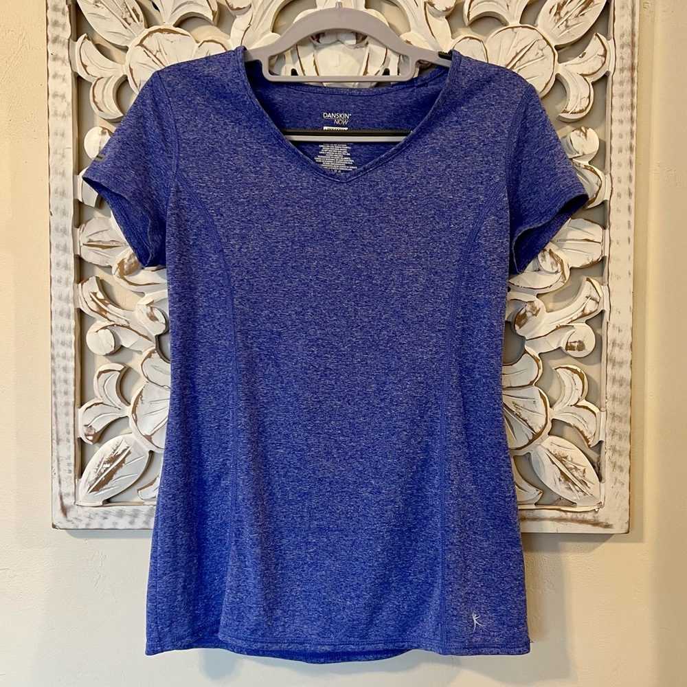 Danskin Now Blue Semi-fitted Activewear Short Sleeve T-Shirt (Size Small)